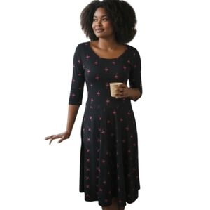 LuLaRoe Black Dress with Pink Flamingo Pattern Sz.XL EUC.